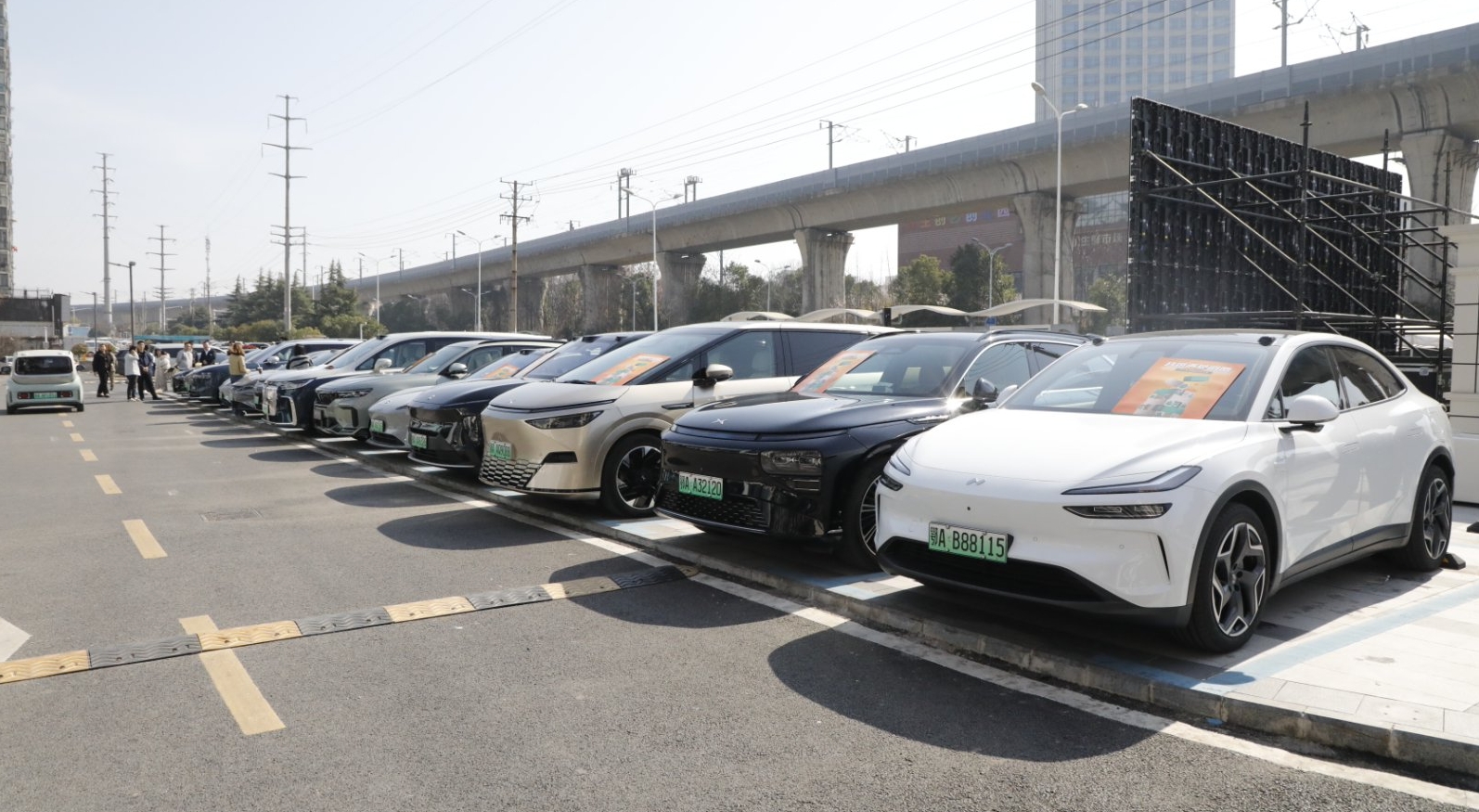 汽车1